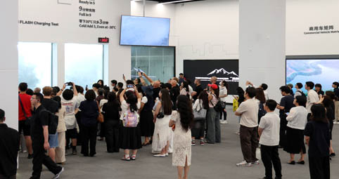 科技游“圈粉”全球来客